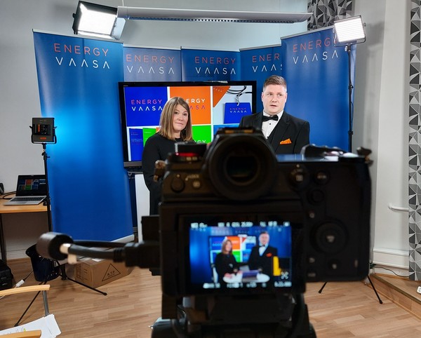 Anna-Kaisa Valkama och Kristoffer Jansson